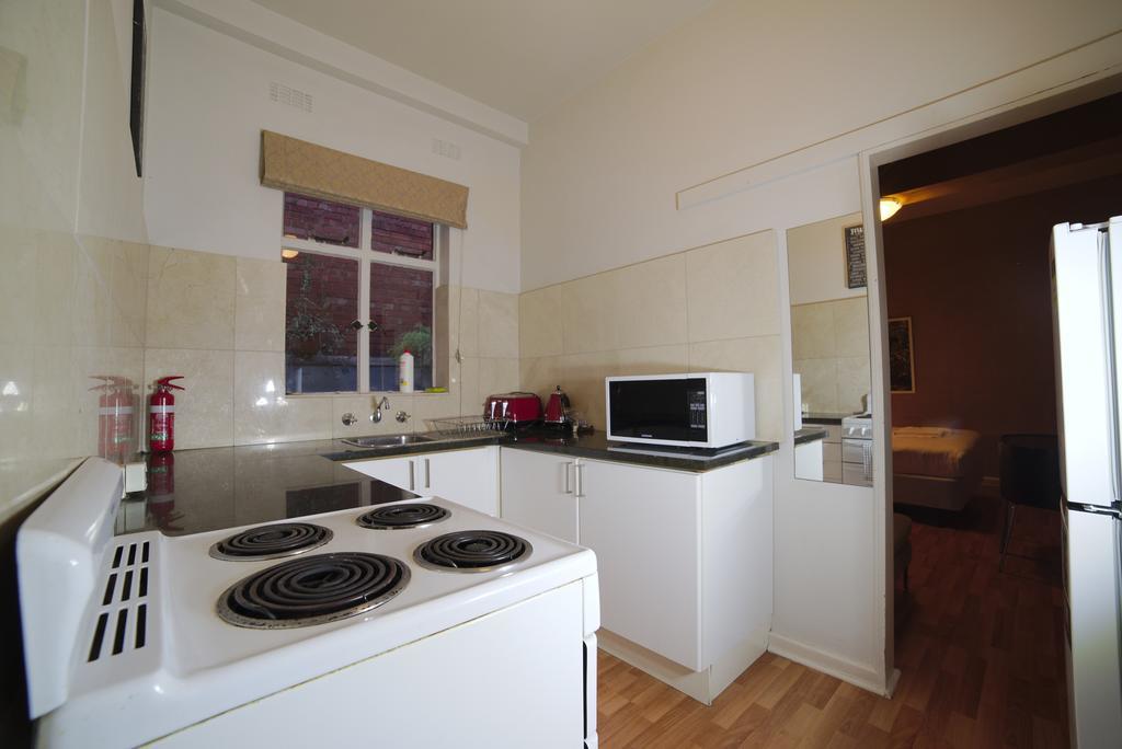 City Centre Budget Hotel Melbourne Exterior photo